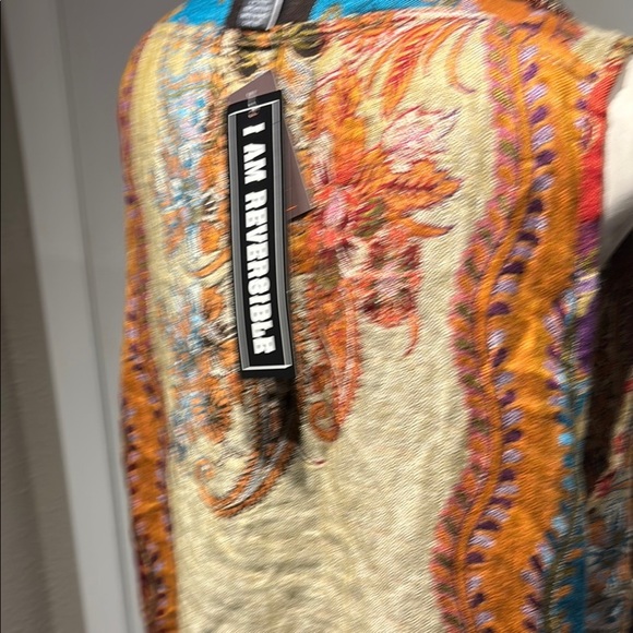 Elegant reversible vest with paisley pattern by ANU - Picture 15 of 16